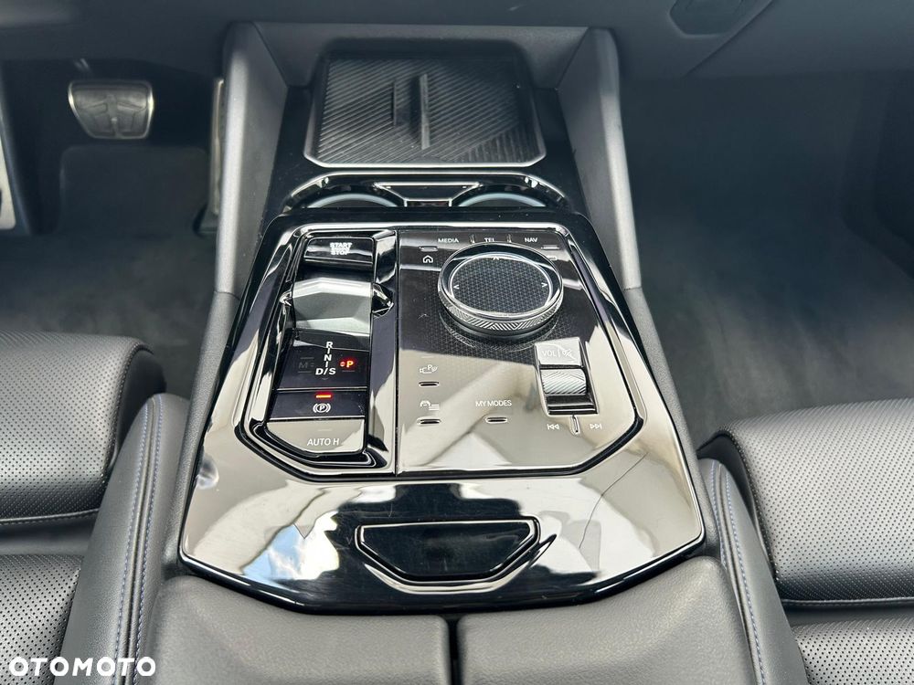 BMW Seria 5 520d mHEV M Sport - 15