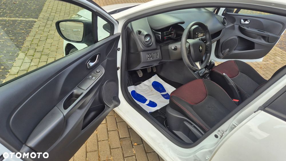 Renault Clio - 9