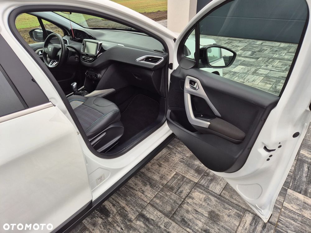 Peugeot 2008 1.6 BlueHDi Allure - 32