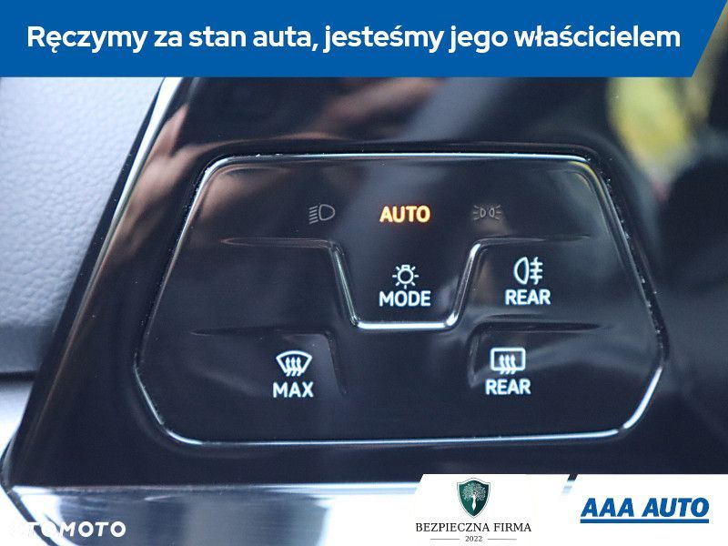 Volkswagen Golf - 17