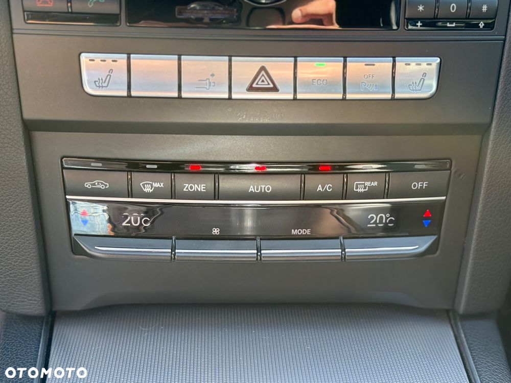 Mercedes-Benz Klasa E 250 7G-TRONIC - 35