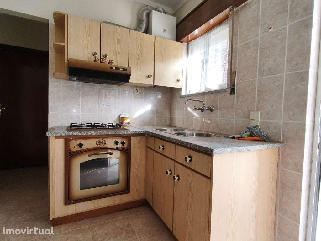 Moradia acolhedora, em aldeia tranquila e pronta a habitar - Grande imagem: 2/28