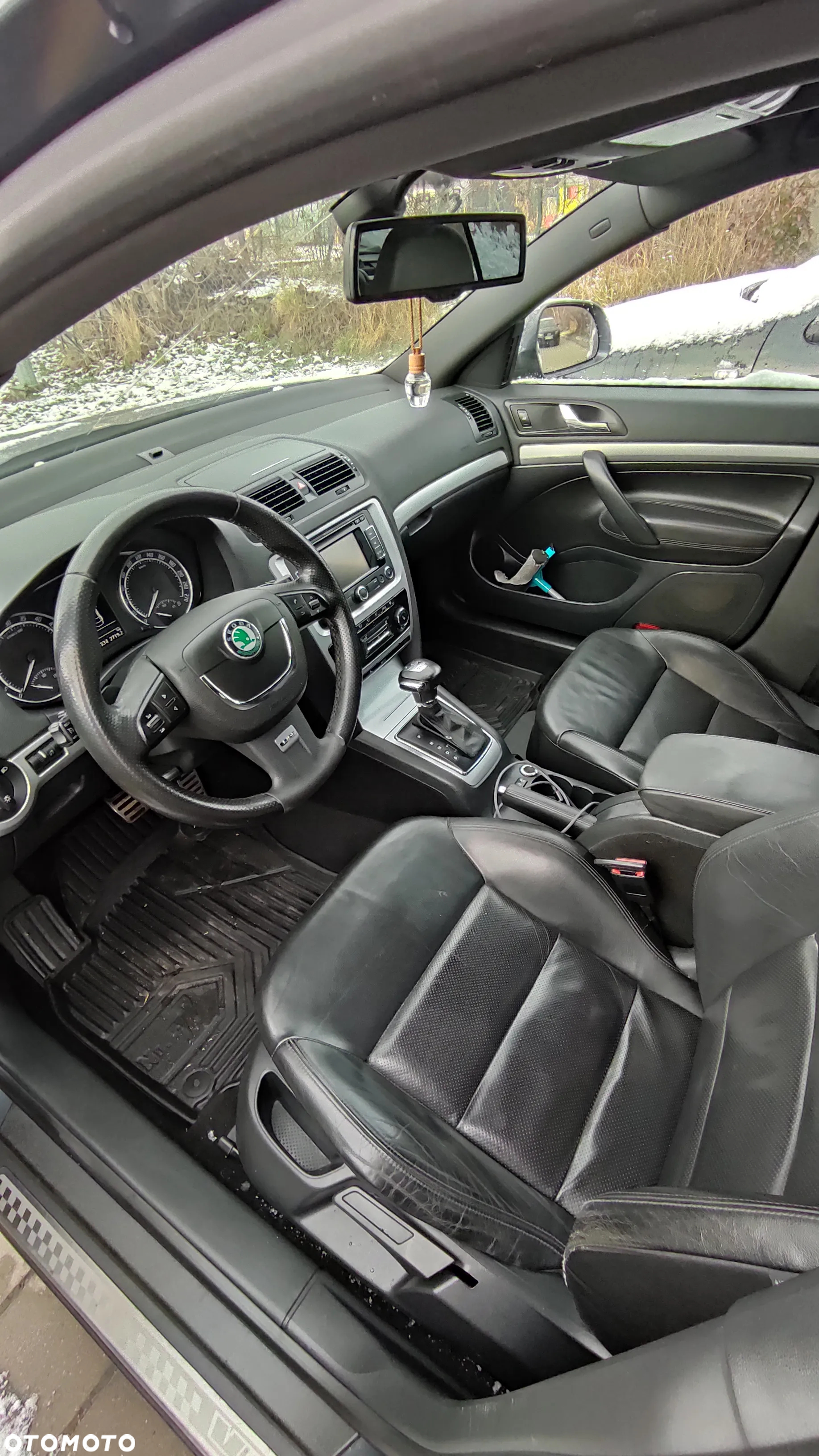 Skoda Octavia Combi 2.0 TDI DPF DSG RS - 15
