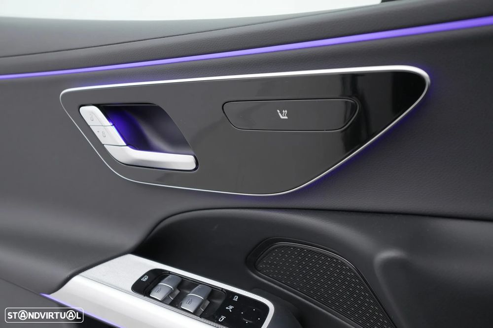 Mercedes-Benz E 220 d 9G-TRONIC Edition AVANTGARDE - 21