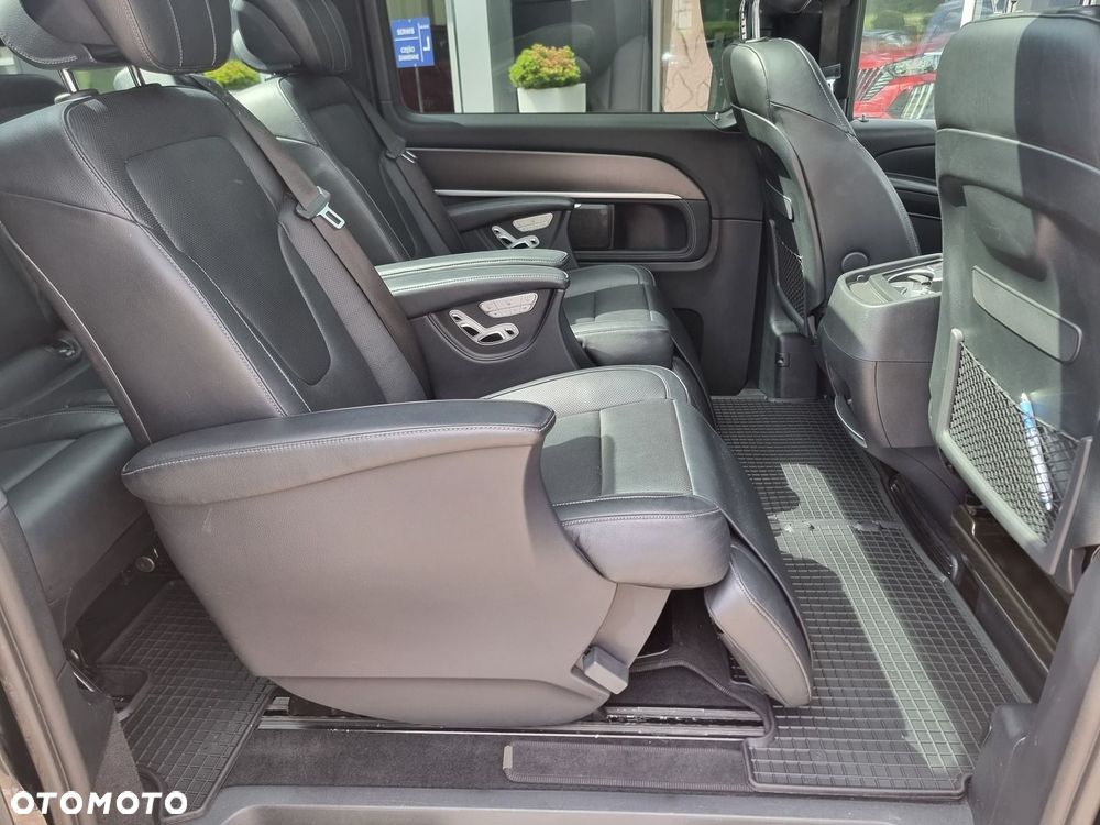 Mercedes-Benz Klasa V 300 d 4-Matic Exclusive 9G-Tronic (d³ugi) - 25