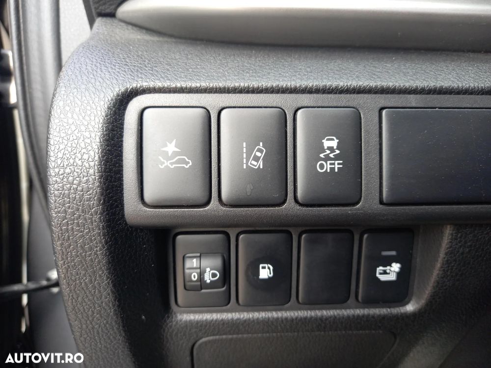 Mitsubishi Eclipse-Cross PHEV Intense+ - 26