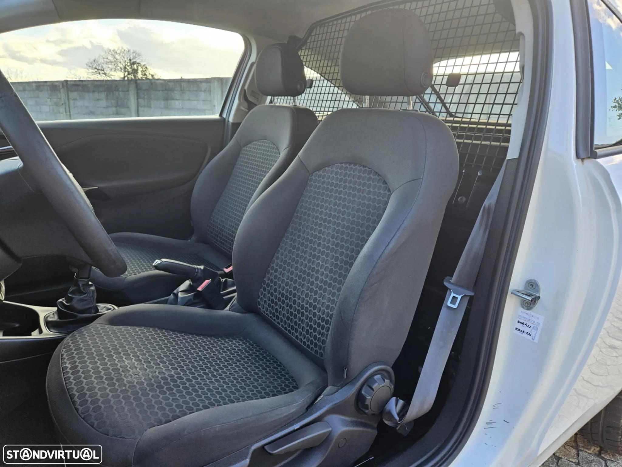 Opel CORSA VAN - 11