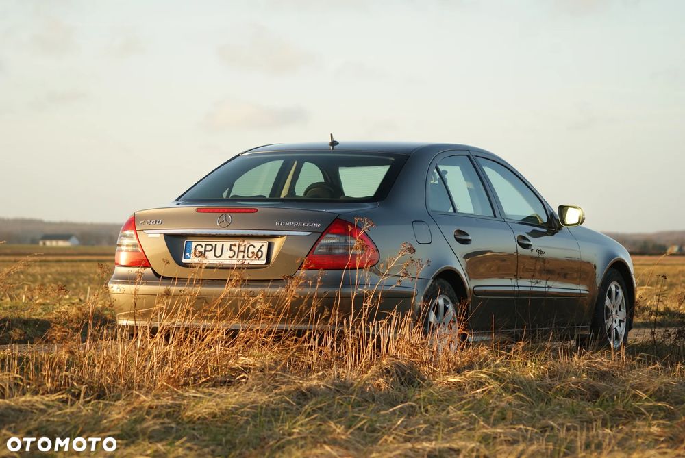 Mercedes-Benz Klasa E - 22