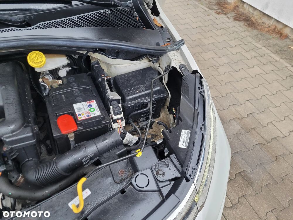 Citroën C3 Pure Tech 82 SHINE - 14