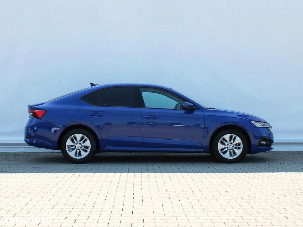 Skoda Octavia 2.0 TDI DSG Ambition - 6