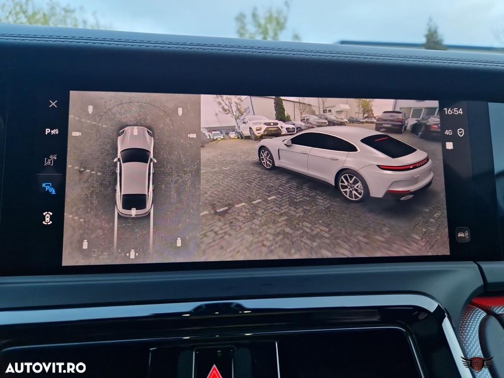 Porsche Panamera - 16
