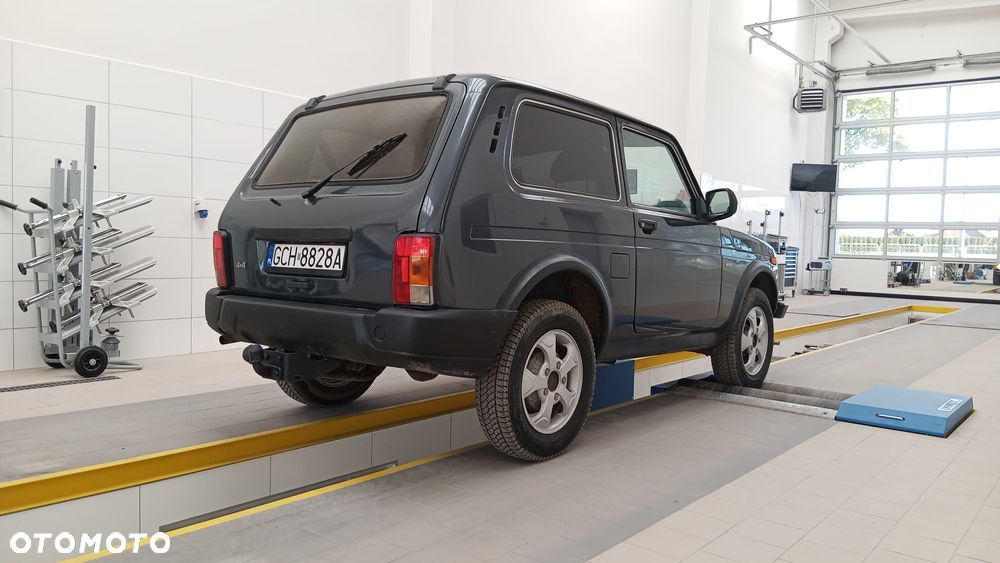 Lada Niva 1.7i (abs) EU5 - 8