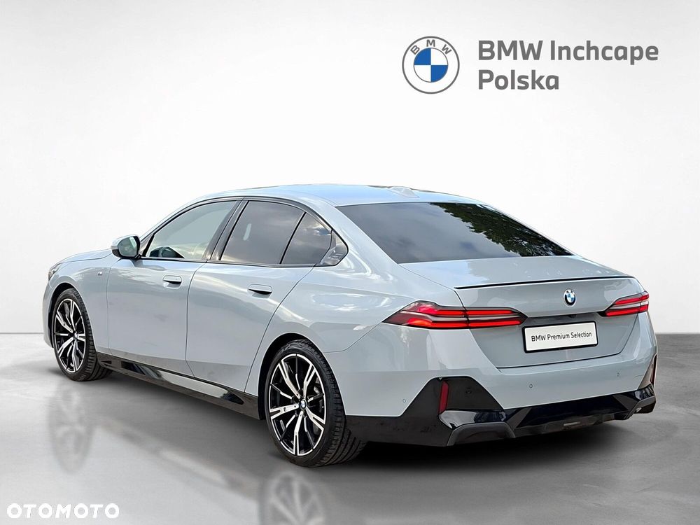 BMW Seria 5 520d xDrive mHEV M Sport - 4
