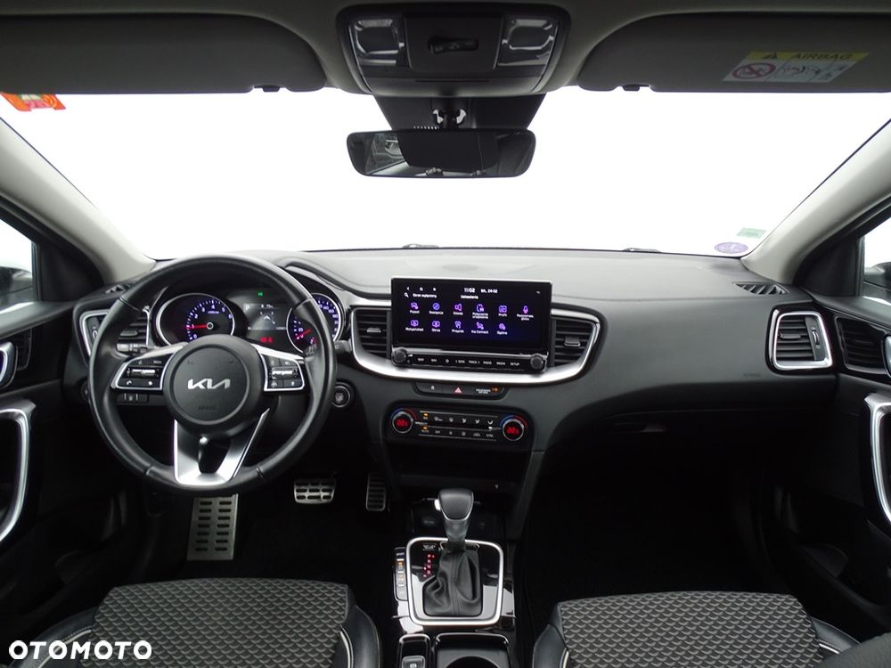 Kia XCeed - 38