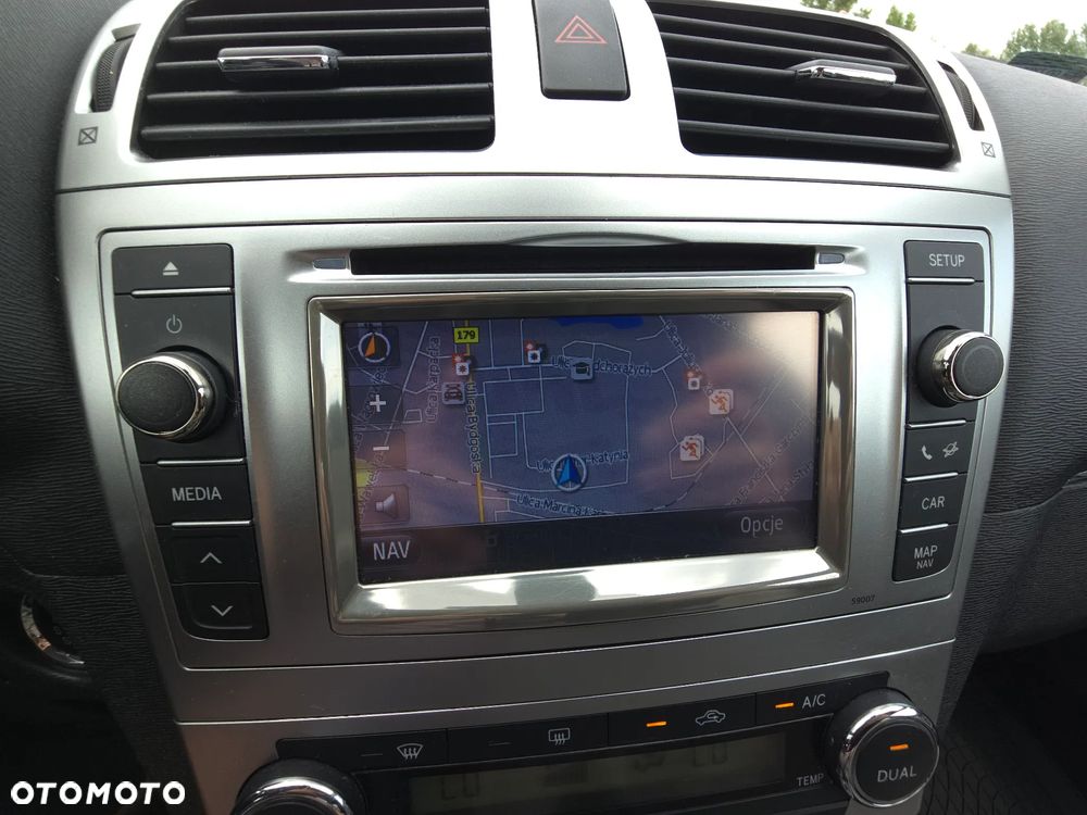 Toyota Avensis 2.0 Prestige NAVI MS - 36