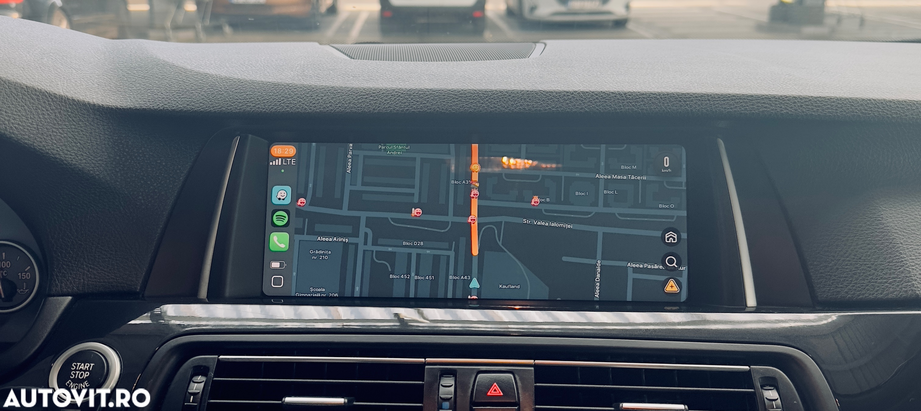 BMW Seria 5 525d xDrive Touring - 12