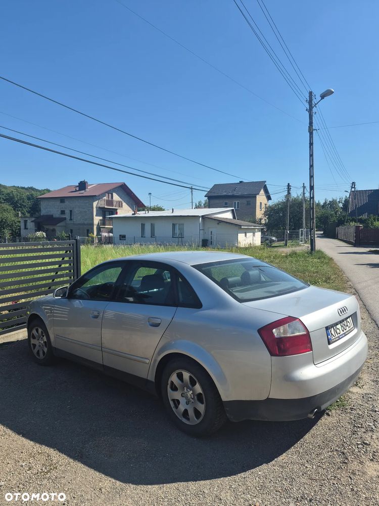 Audi A4 Limousine 1.8T - 8