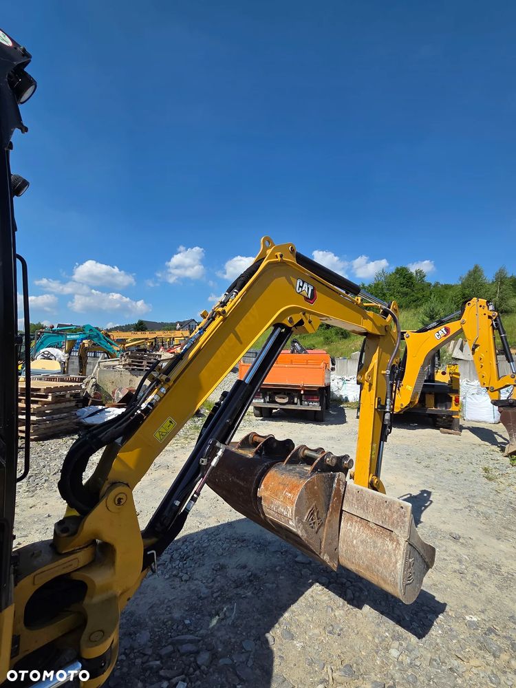 Caterpillar 302.7 - 14
