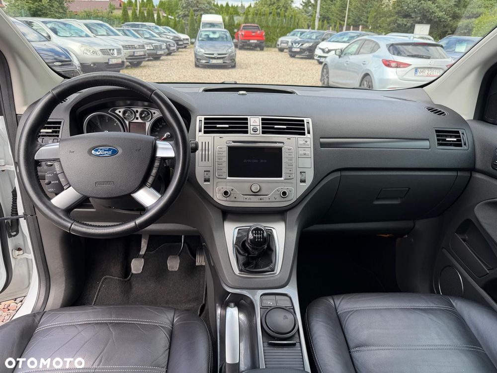 Ford Kuga 2.0 TDCi 4x4 Titanium - 8