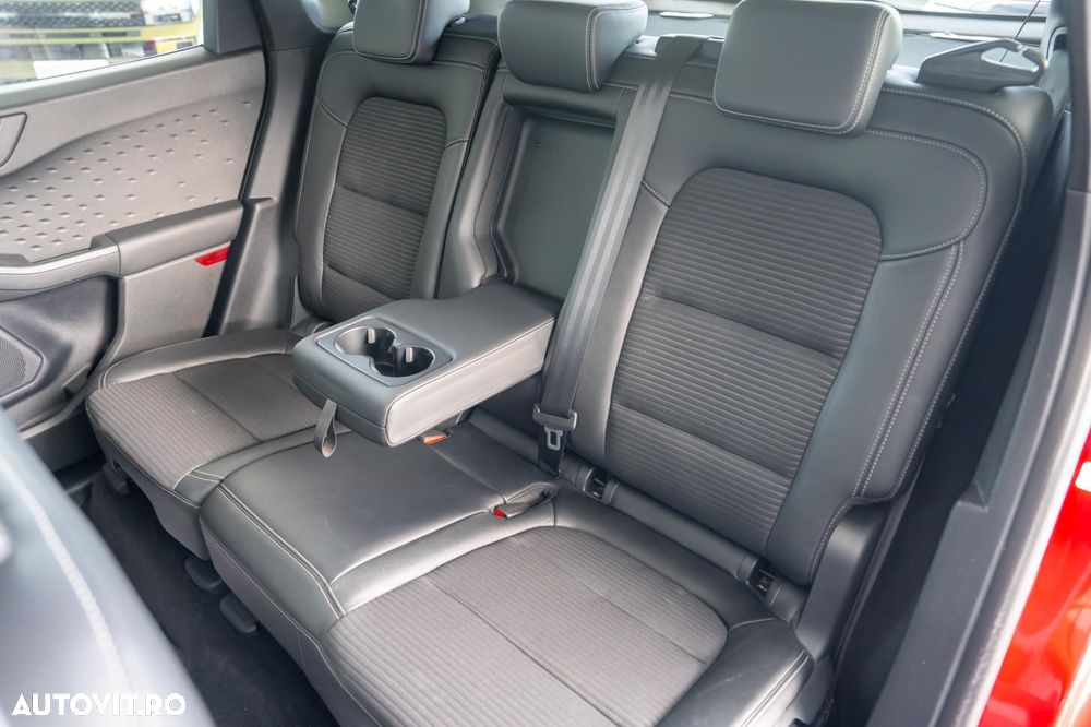 Ford Kuga - 25