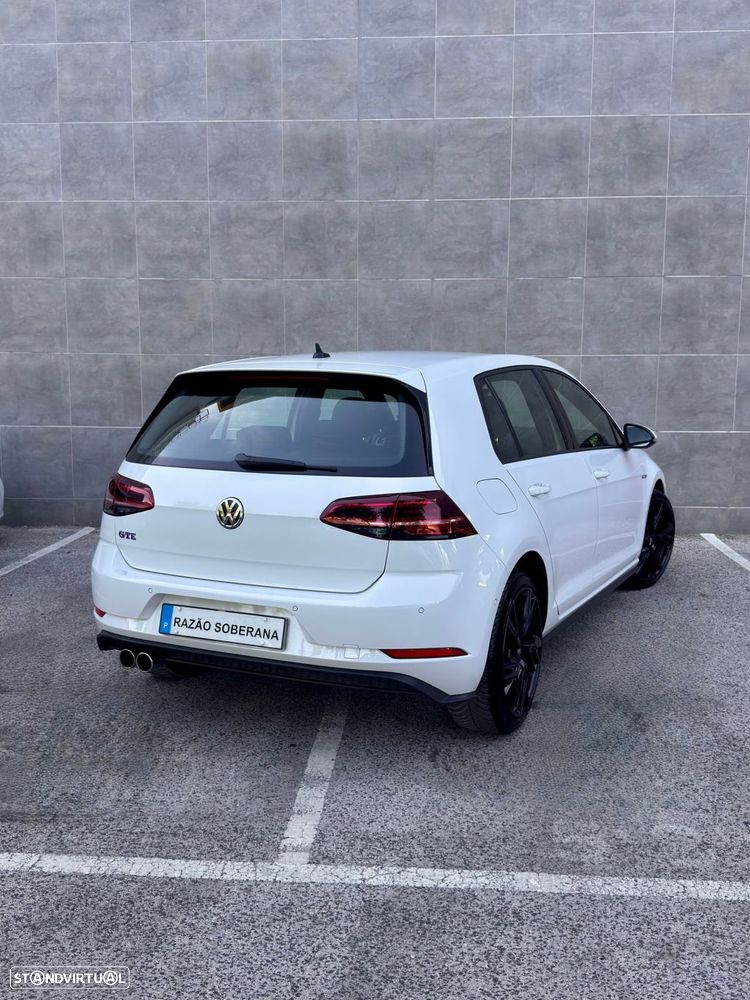 VW Golf - 6