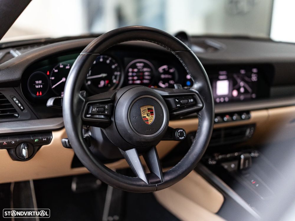 Porsche 911 (992) Carrera 4 PDK - 22