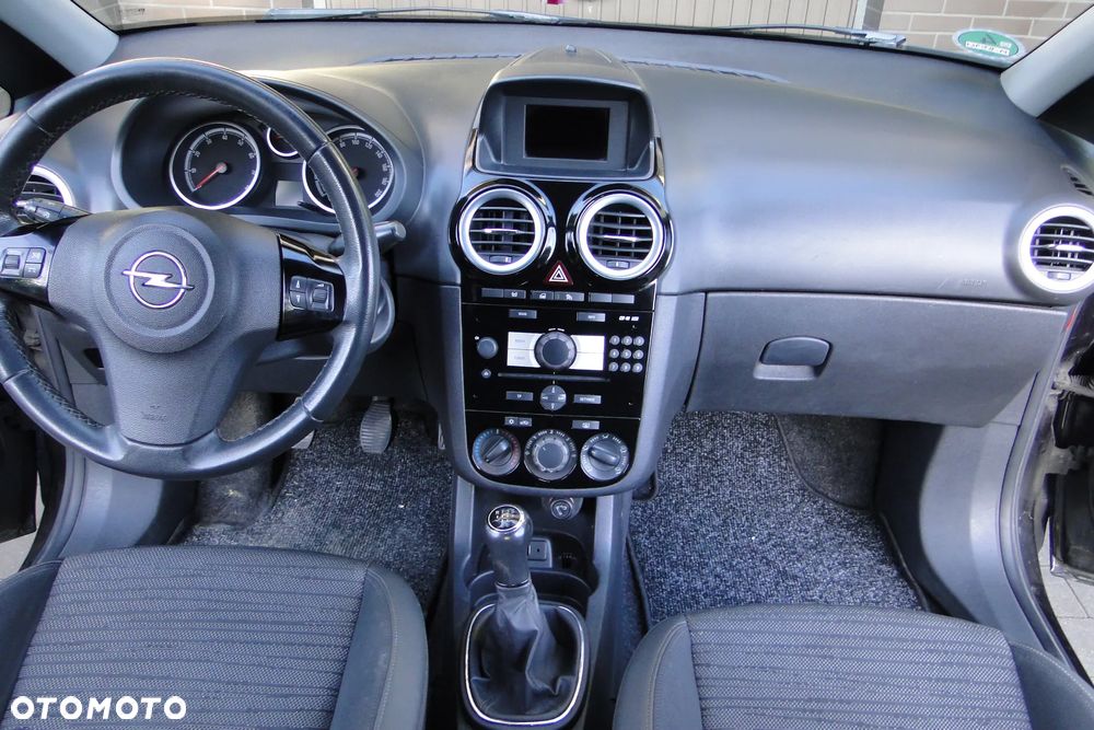 Opel Corsa 1.4 16V 150 Jahre - 14