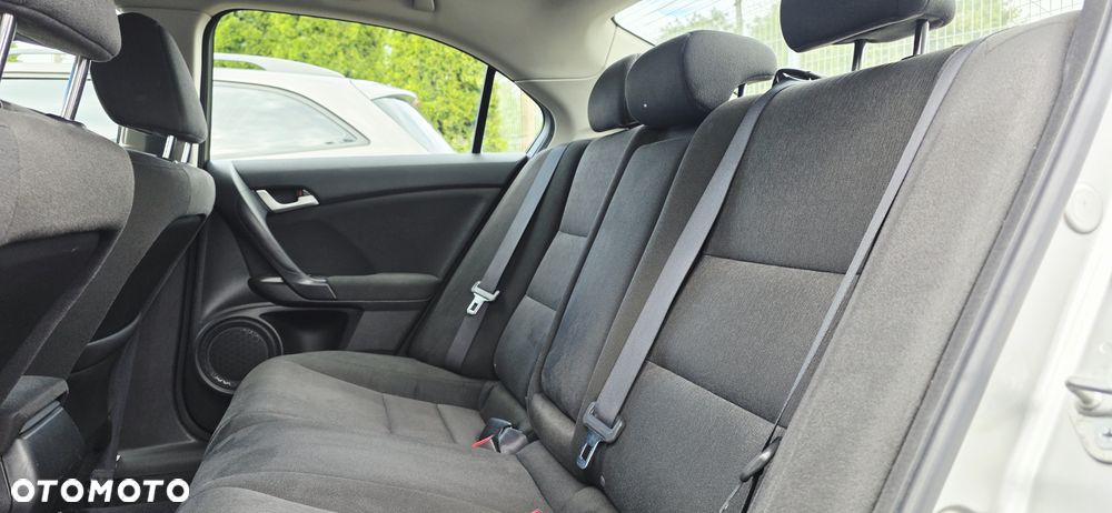 Honda Accord 2.0 Lifestyle - 34