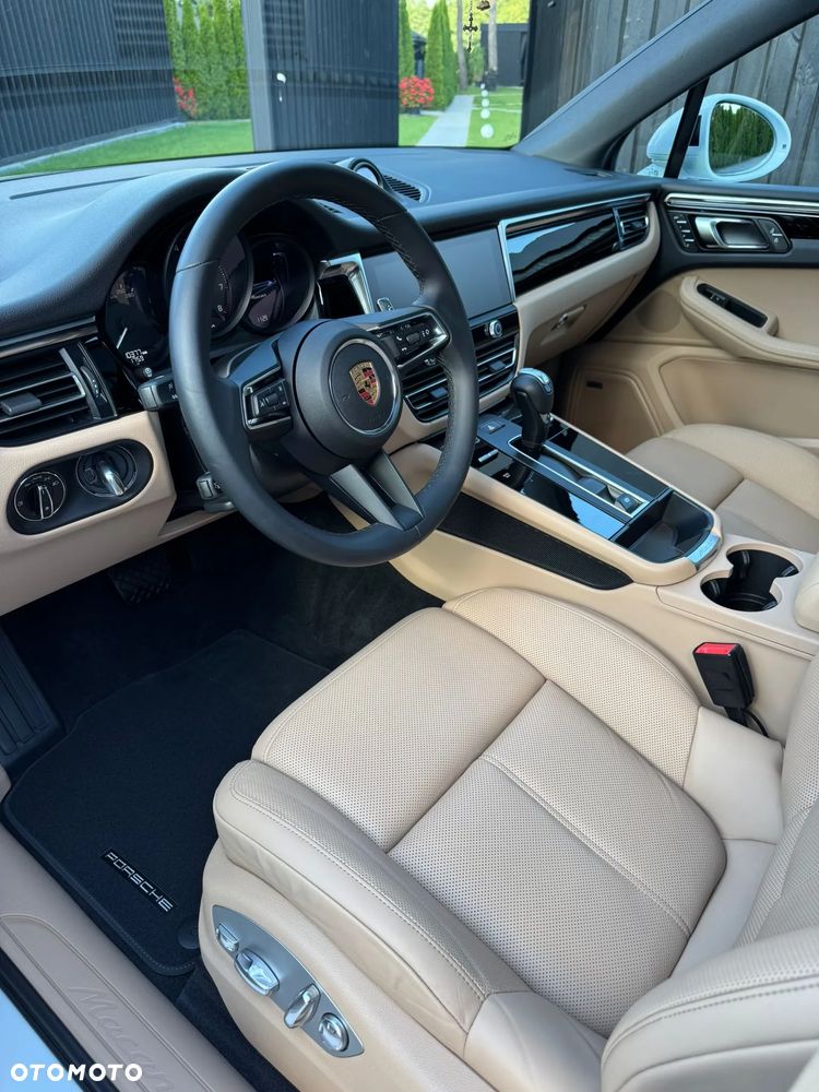 Porsche Macan Standard - 13