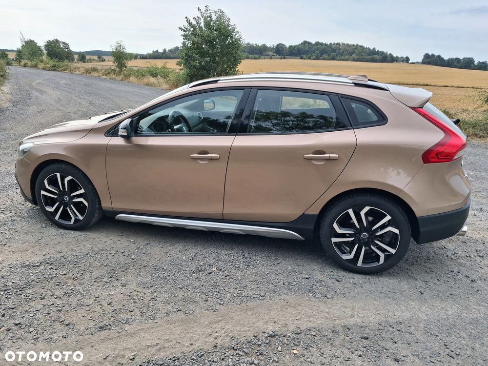 Volvo V40 T4 Momentum - 3
