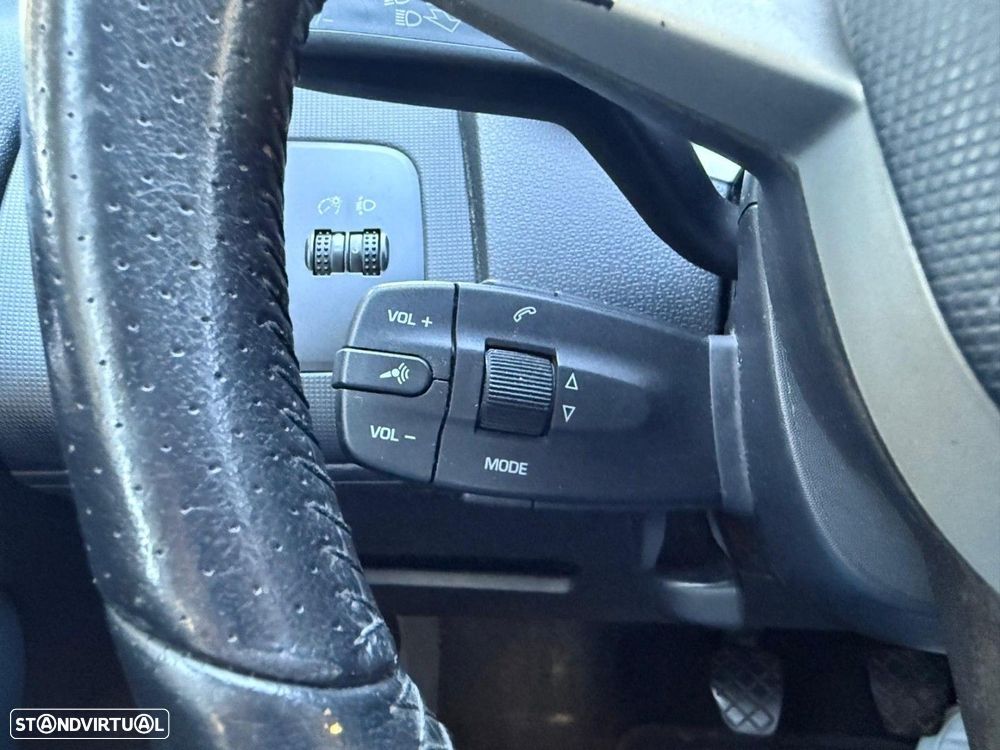 SEAT Ibiza 1.6 TDI Copa Plus DPF - 25