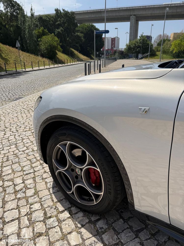 Alfa Romeo Stelvio 2.2 D Sprint AT8 - 8