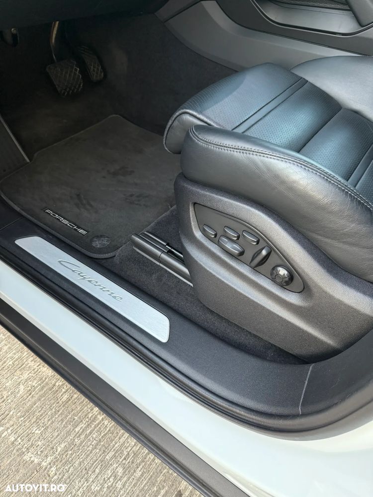 Porsche Cayenne E-Hybrid - 20