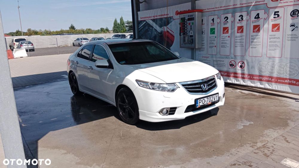 Honda Accord 2.0 Executive - 1
