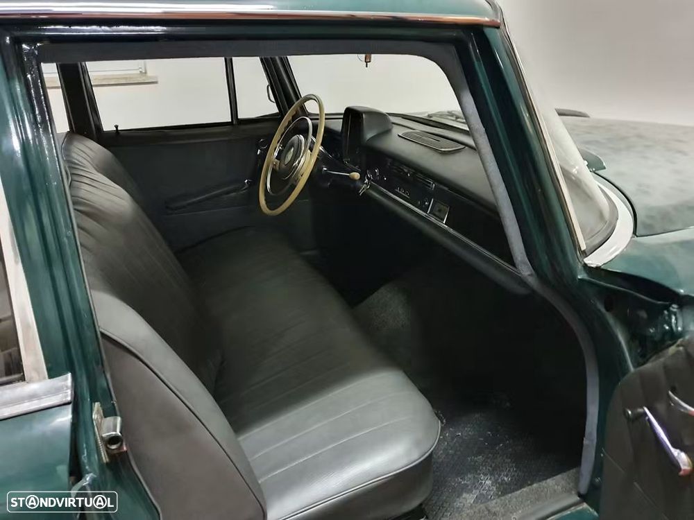 Mercedes-Benz W110 (1961-1968) - 4