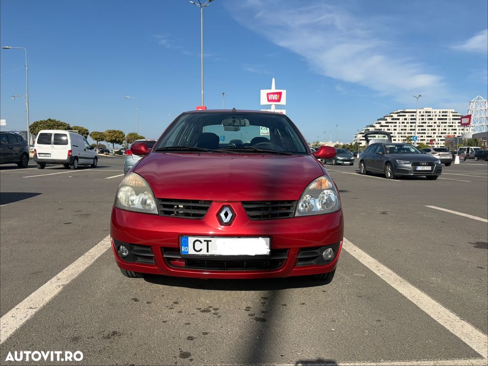 Renault Symbol - 1