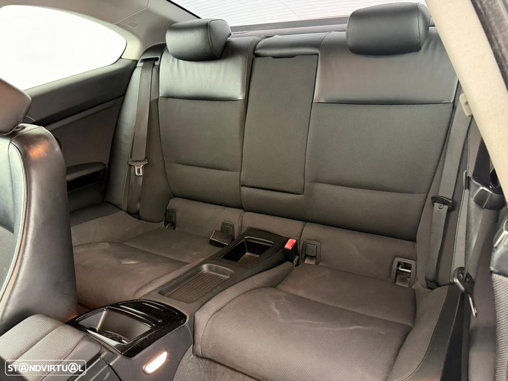 BMW 320 d Coupe - 14