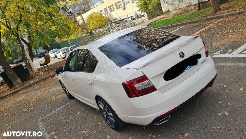 Skoda Octavia 2.0 TDI RS - 10