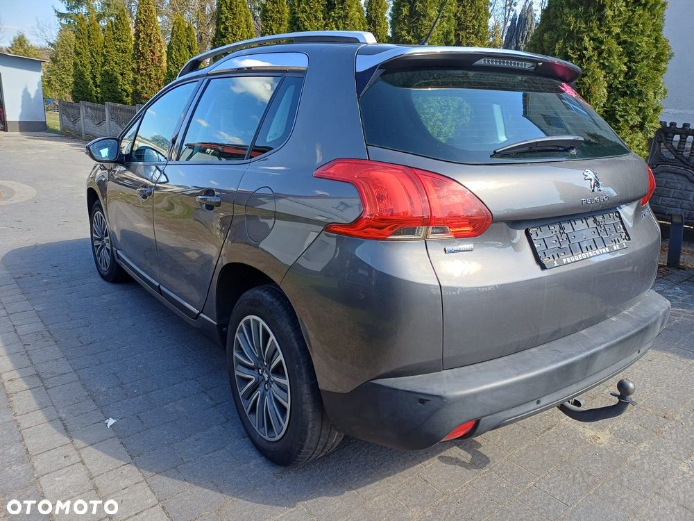 Peugeot 2008 PureTech 110 Style - 8