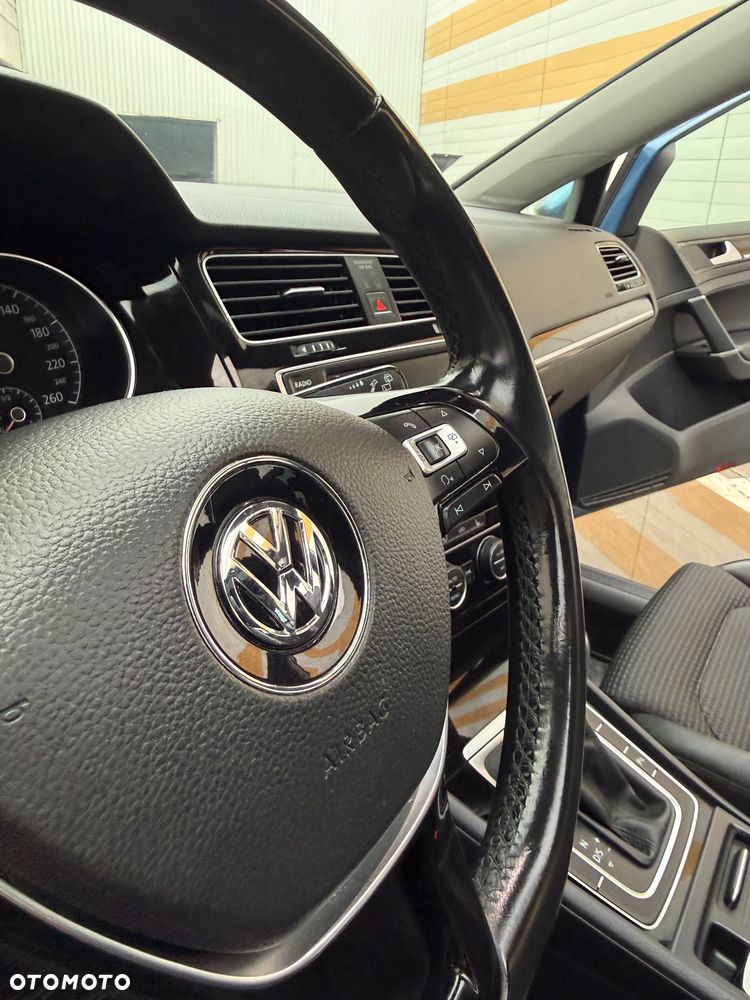 Volkswagen Golf 1.6 TDI BlueMotion Technology DSG Comfortline - 23
