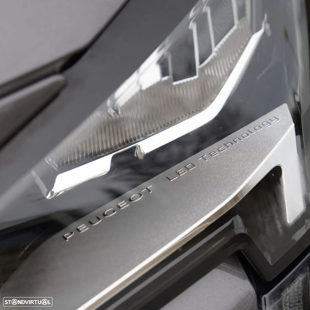 Peugeot 3008 PureTech 130 Stop & Start GPF Active Pack - 43