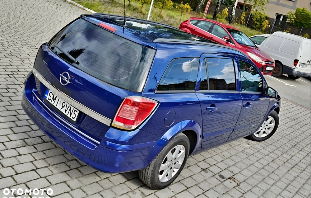Opel Astra 1.4 Caravan Cosmo - 26