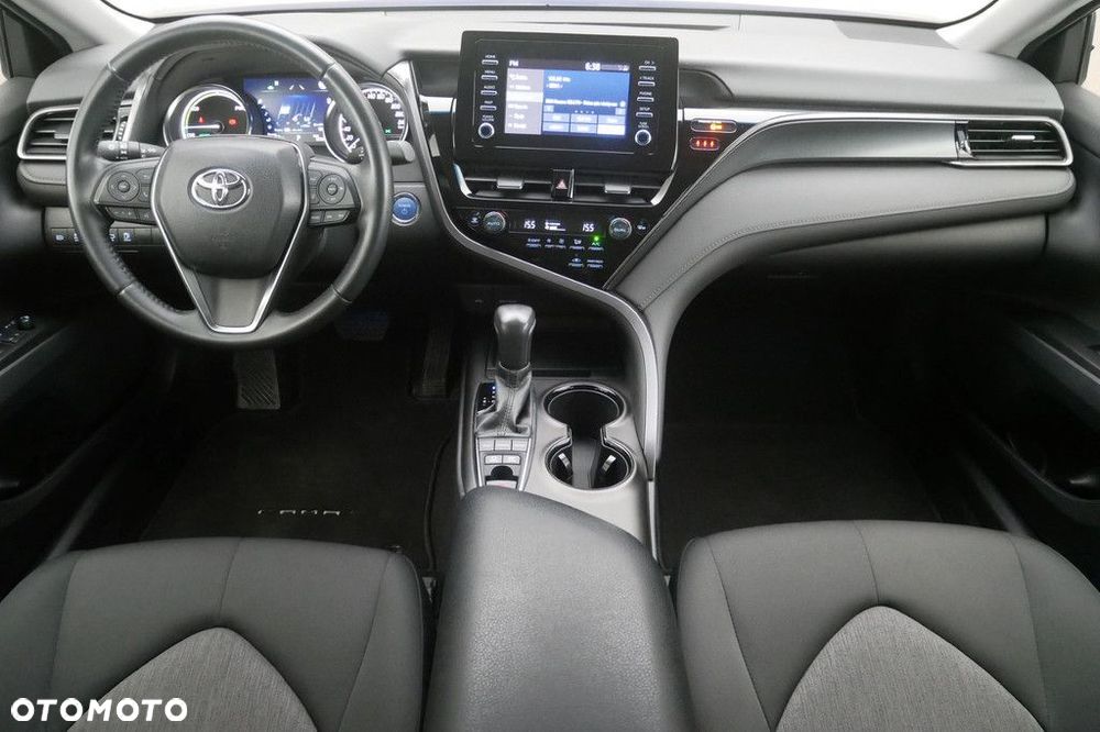 Toyota Camry 2.5 Hybrid Comfort CVT - 8