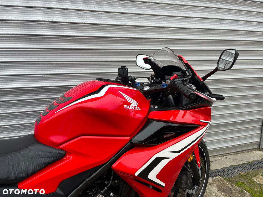 Honda CBR - 17