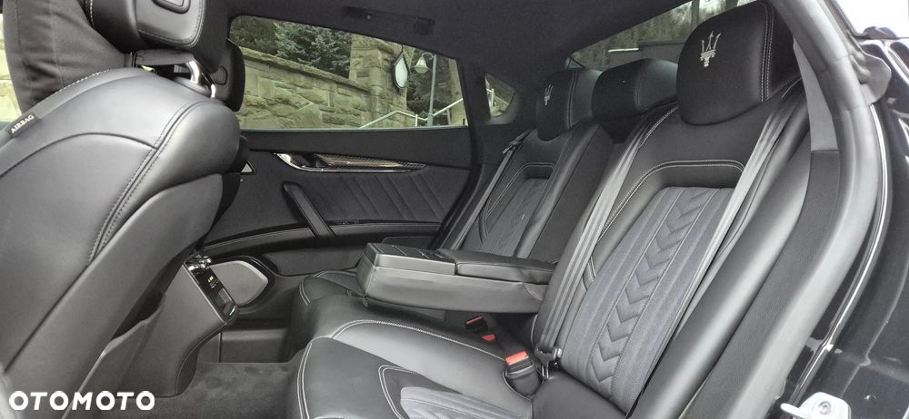 Maserati Quattroporte - 25