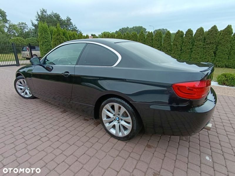 BMW Seria 3 325i - 13