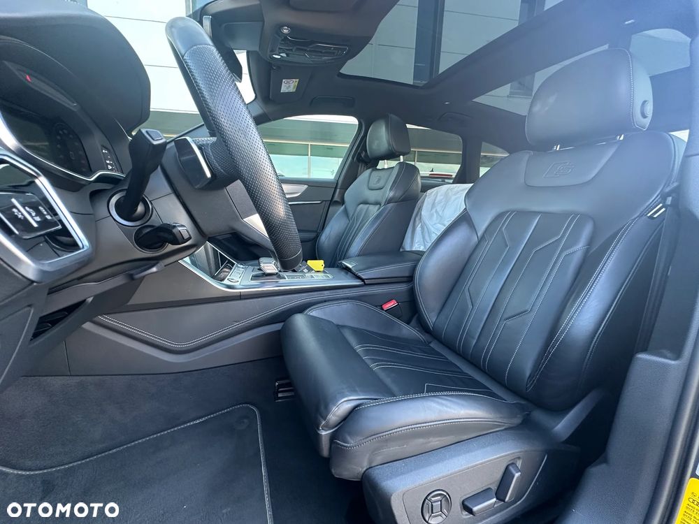 Audi S6 Avant - 17