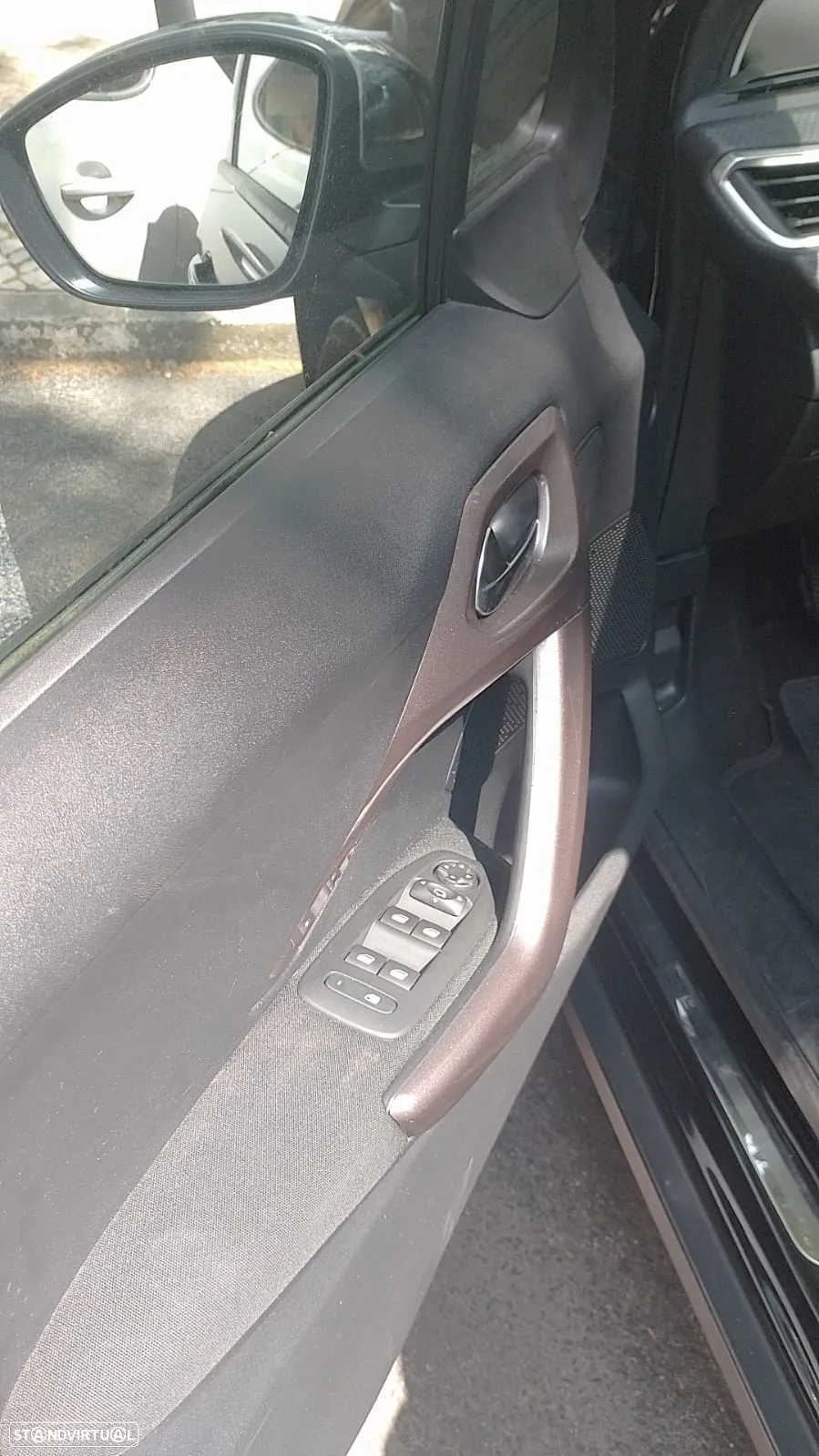 Peugeot 2008 1.2 PureTech Style - 13