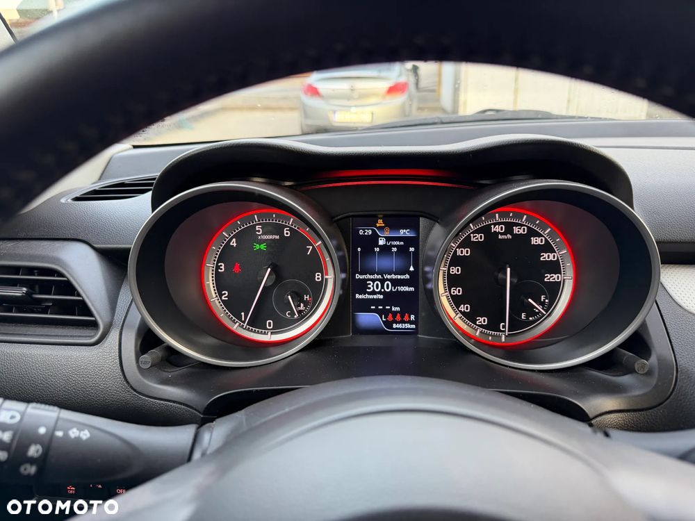 Suzuki Swift 1.2 Dualjet SHVS Premium Plus - 11