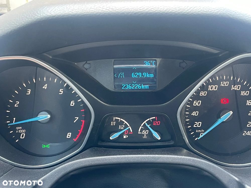 Ford Focus 1.6 Ambiente - 14